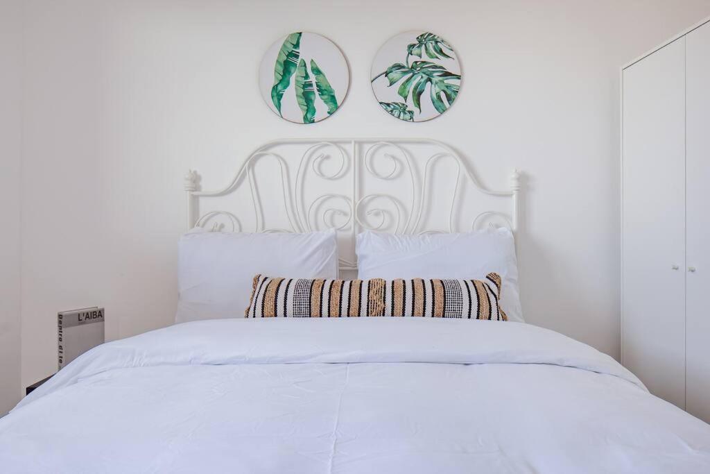 O&O Group- Magical 4Br Apt With Panoramic Sea View Bat Yam Exteriör bild