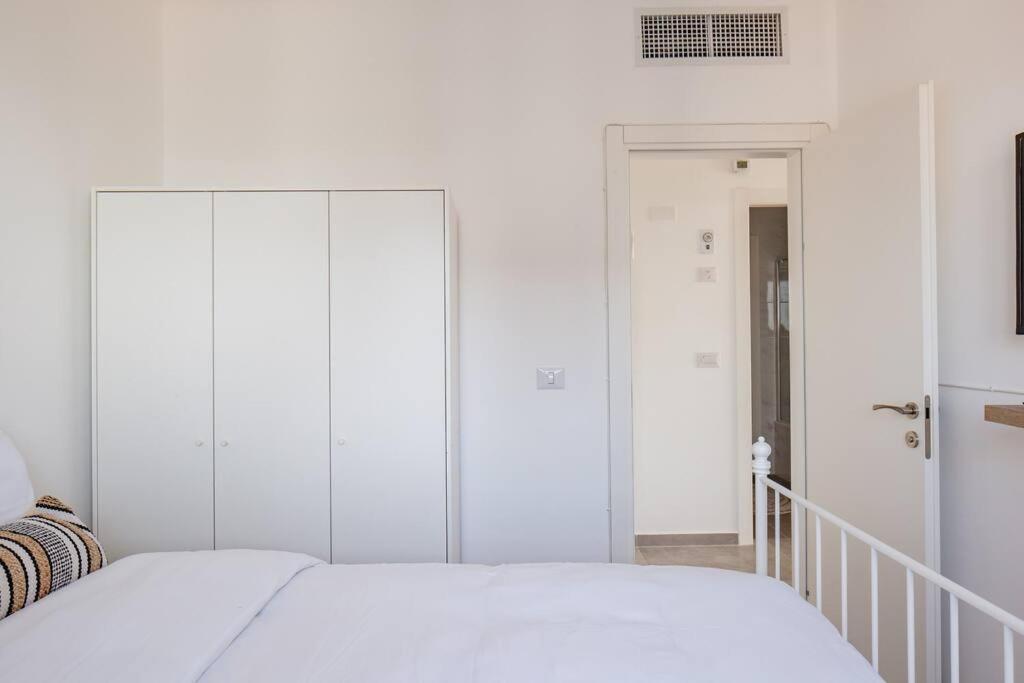 O&O Group- Magical 4Br Apt With Panoramic Sea View Bat Yam Exteriör bild