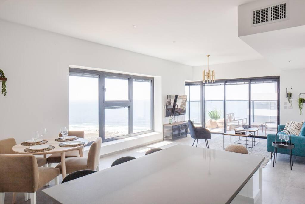 O&O Group- Magical 4Br Apt With Panoramic Sea View Bat Yam Exteriör bild