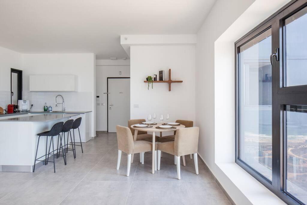O&O Group- Magical 4Br Apt With Panoramic Sea View Bat Yam Exteriör bild