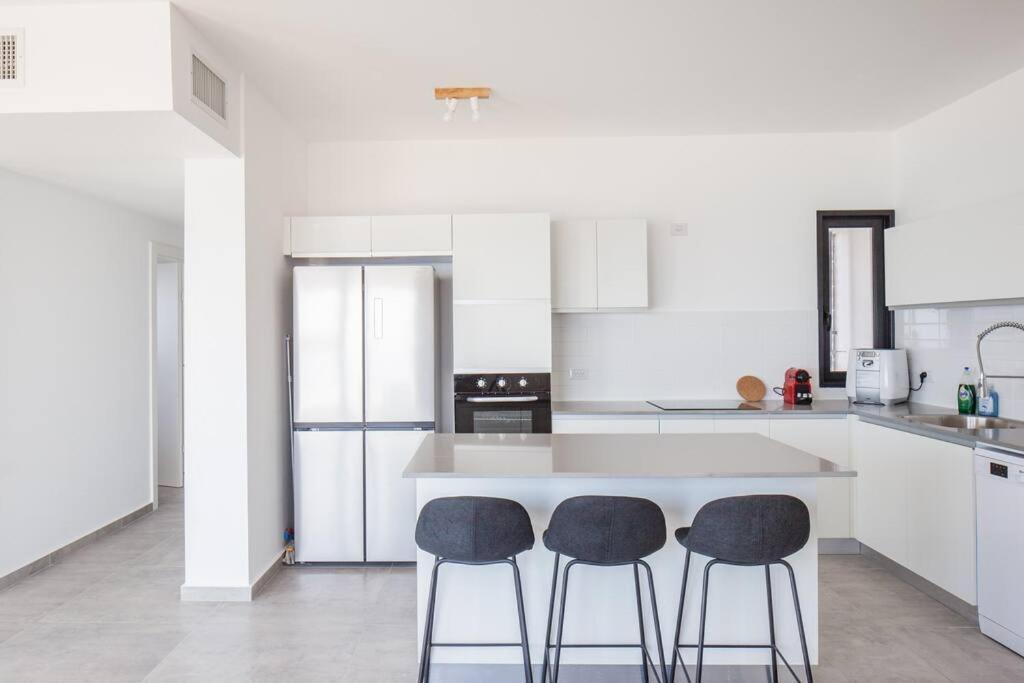O&O Group- Magical 4Br Apt With Panoramic Sea View Bat Yam Exteriör bild